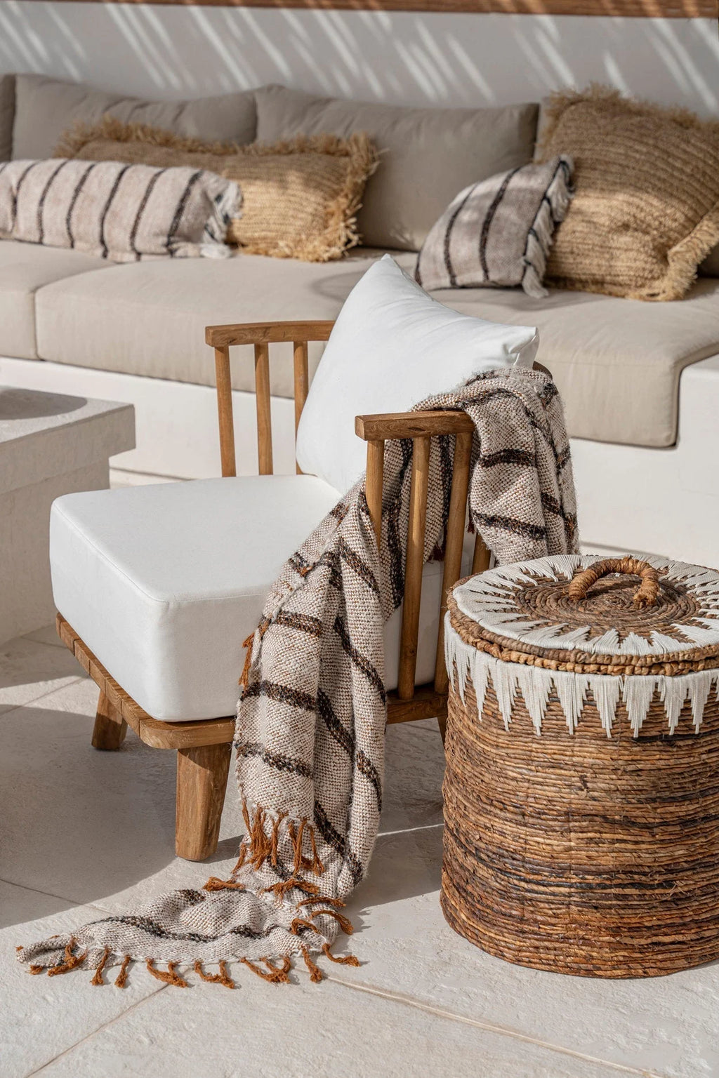 Plaid en coton tissé à franges rayé beige et marron