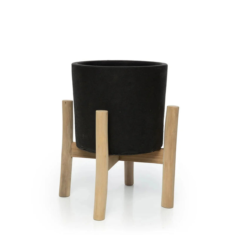 Pot en terre cuite noir sur socle bois teck H36 cm