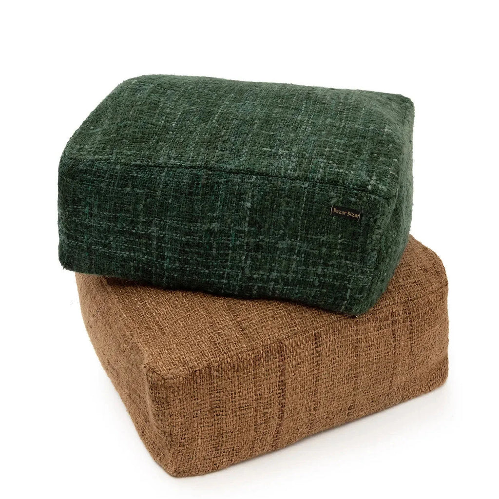 Deux poufs carrés en coton vert forêt et marron avec tissu texturé, 60x60 cm