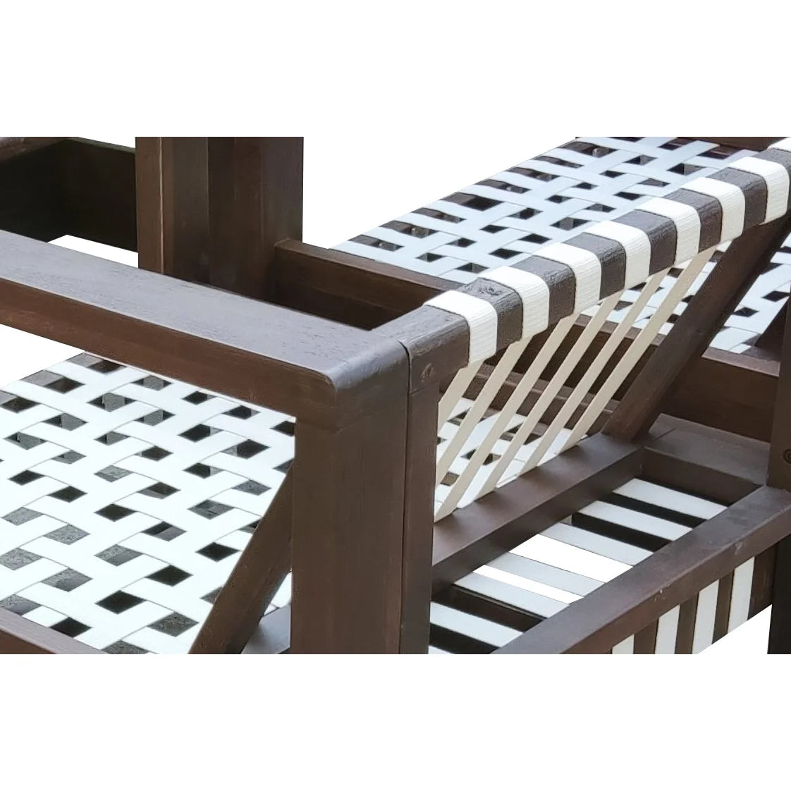 Salon de jardin bois foncé avec coussins écrus pour 4 personnes