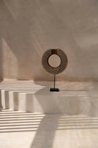 Sculpture murale en coquillage naturel sur socle 52 cm