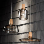 Suspension bois verre avec lumière tamisée