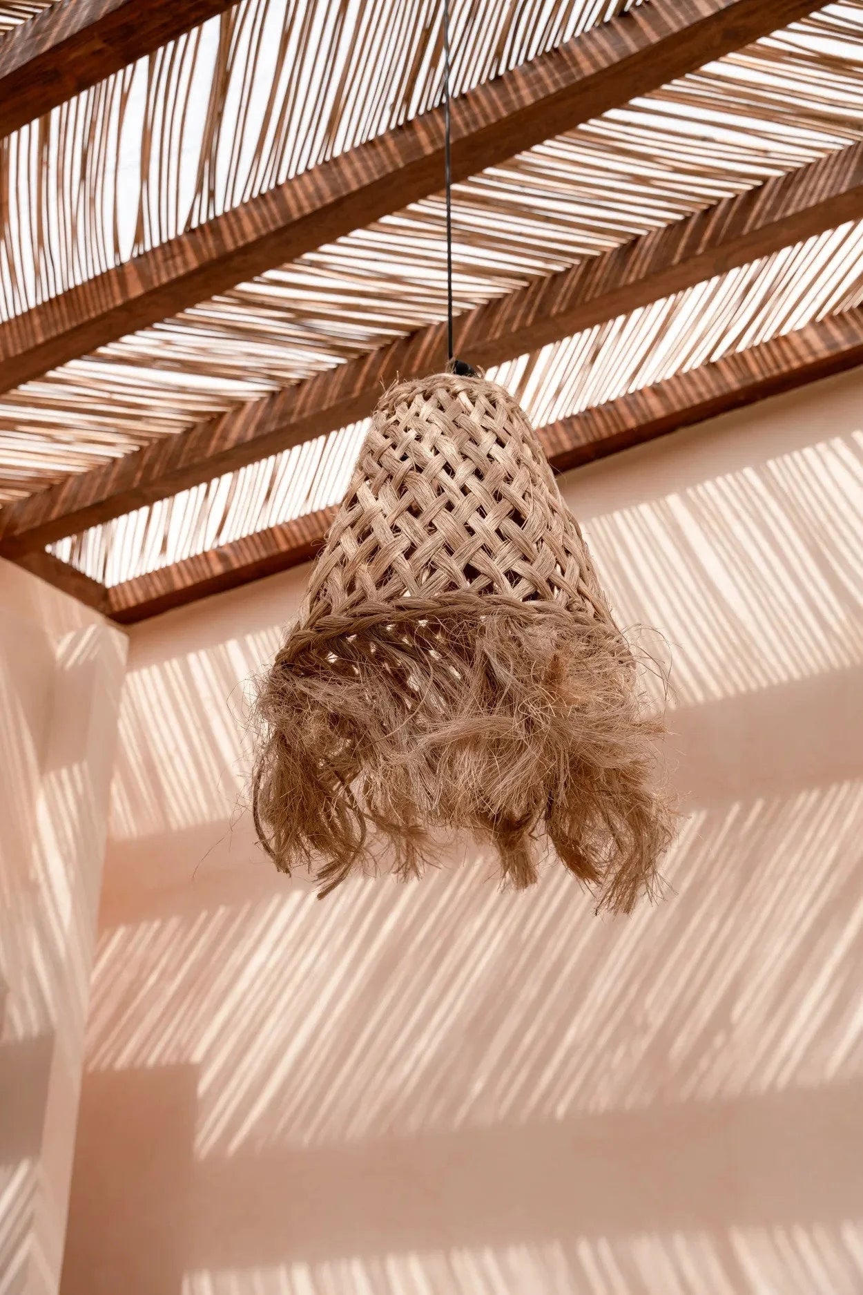 Suspension conique en abaca - Ø53 cm