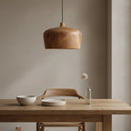 Suspension en teck naturel dôme arrondi Ø30 cm pour salon