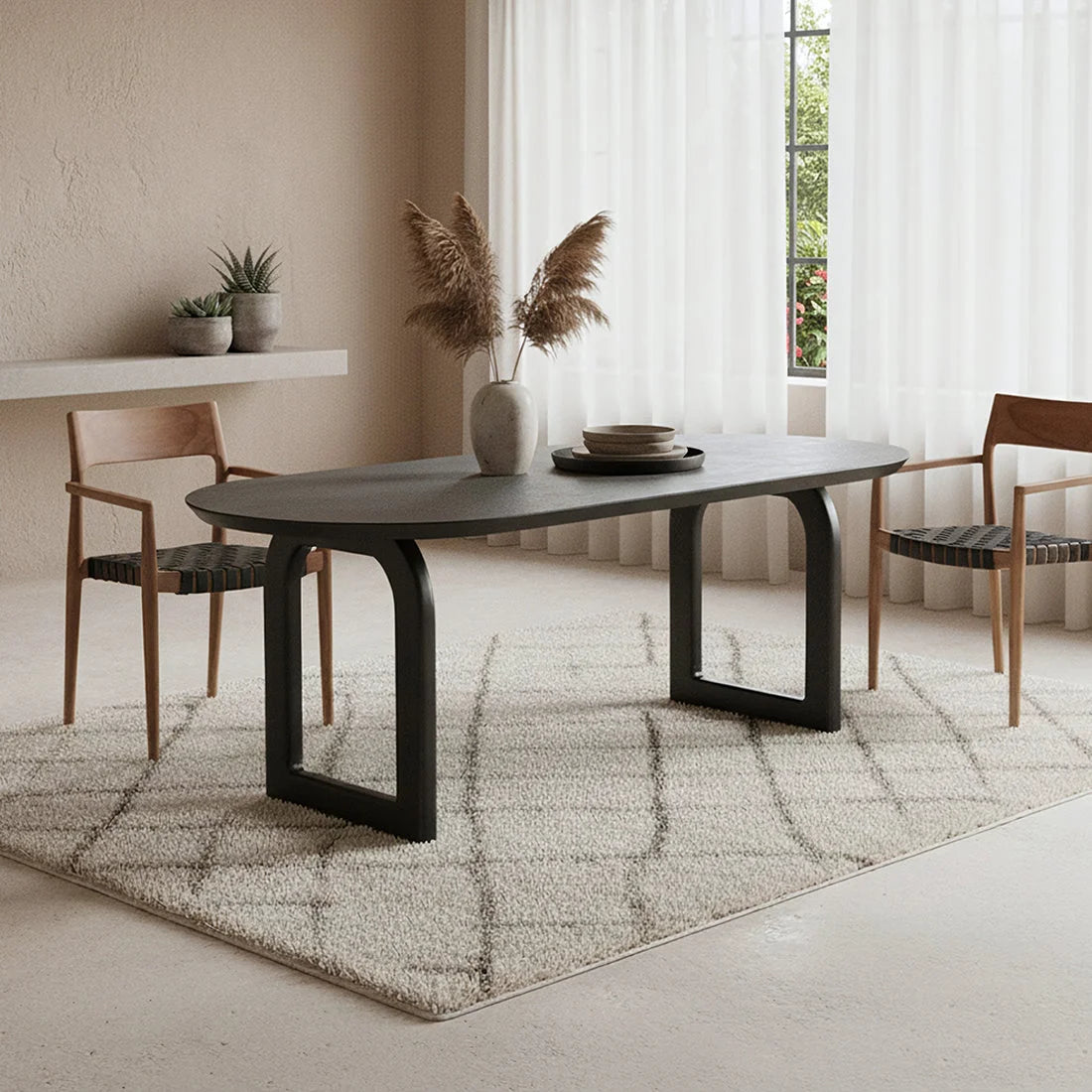 Table à manger oblongue moderne en bois noir mat avec pieds métalliques courbés ajourés, 200x90 cm