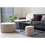 Ottoman beige en velours côtelé texturé et arrondi