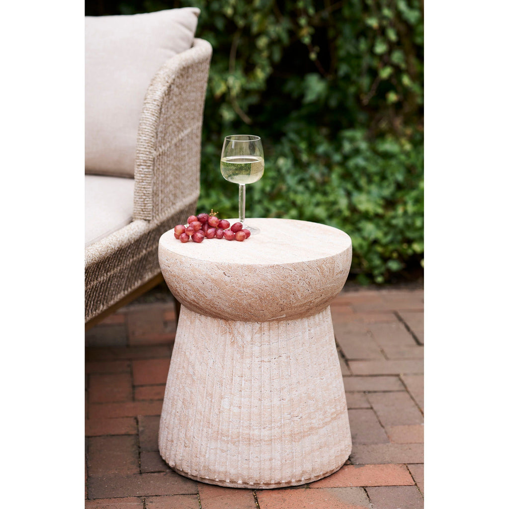 Table d’appoint en fibre minérale rainurée beige texturée Ø37x43 cm