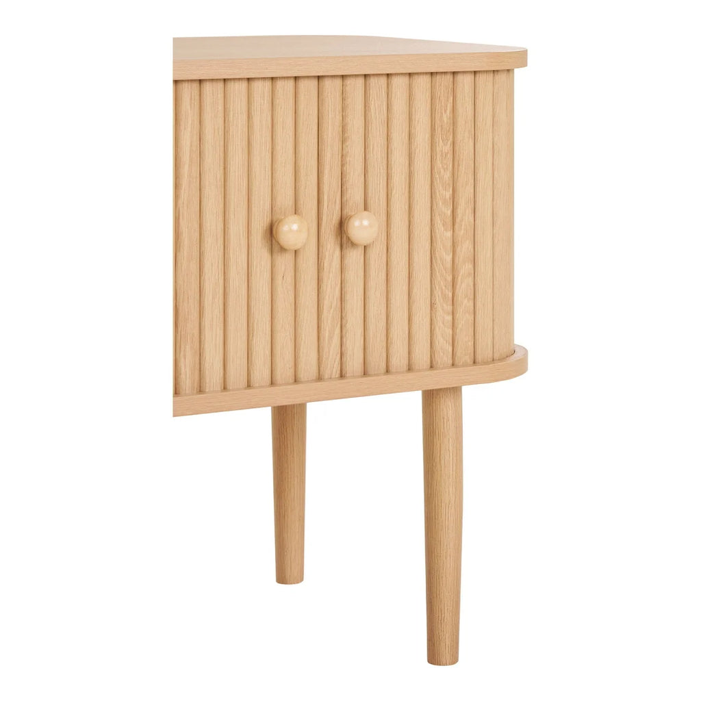 Table d’appoint en pin et MDF naturelle 2 portes 45x50 cm en bois clair de chêne avec lattes verticales et boutons ronds