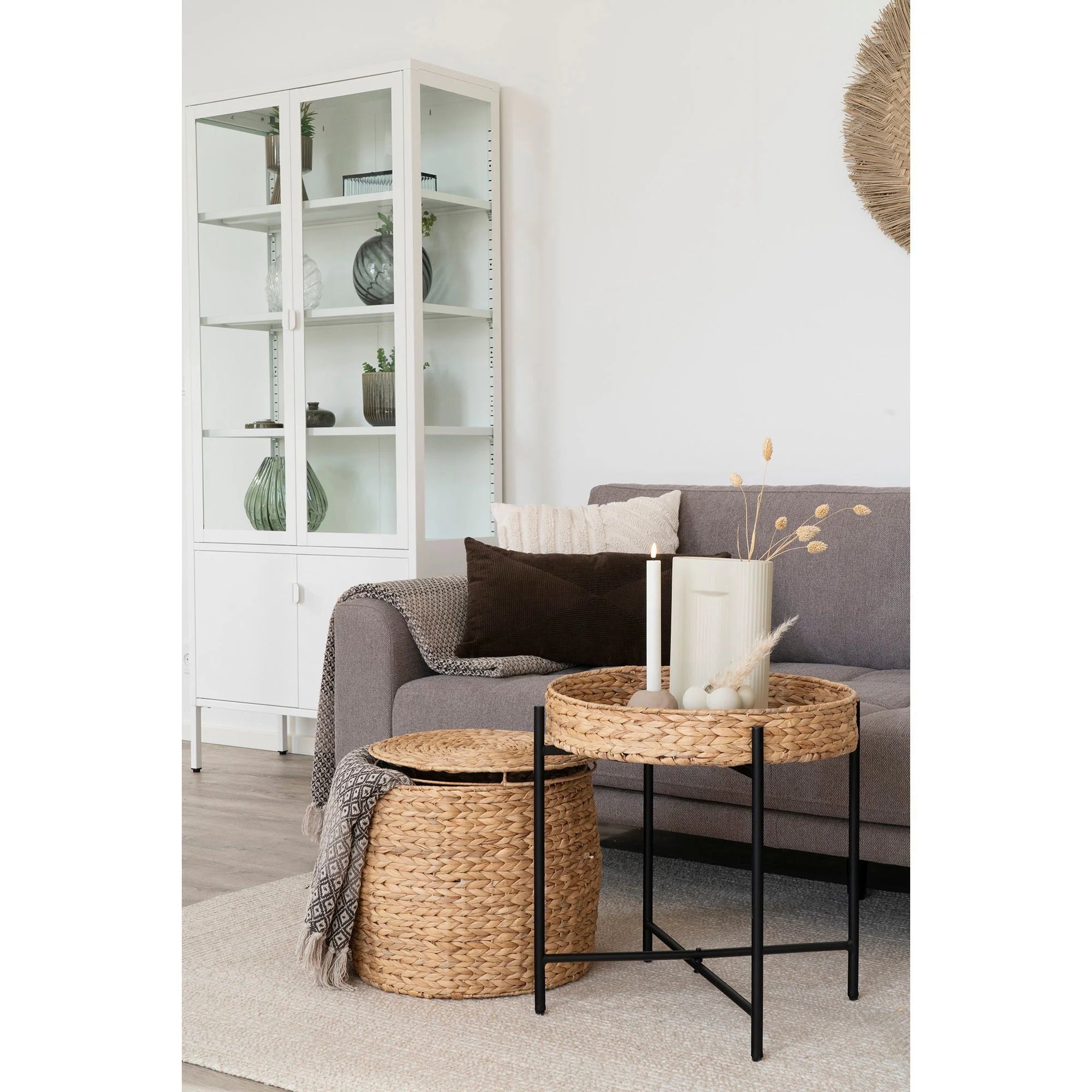 Table d’appoint ronde en jacinthe d’eau avec rangement, Ø43 cm