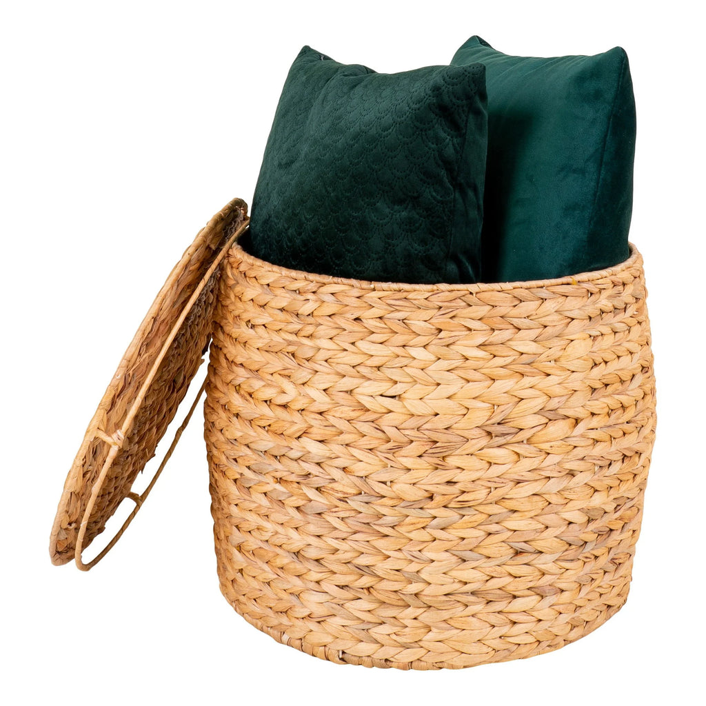 Panier en jacinthe d’eau naturelle avec couvercle, contenant deux coussins verts en velours