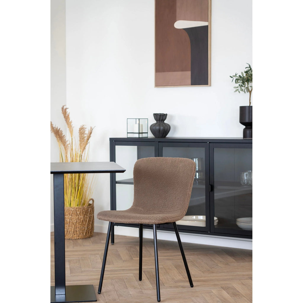 Chaise moderne capitonnée taupe avec pieds métal noir élégants