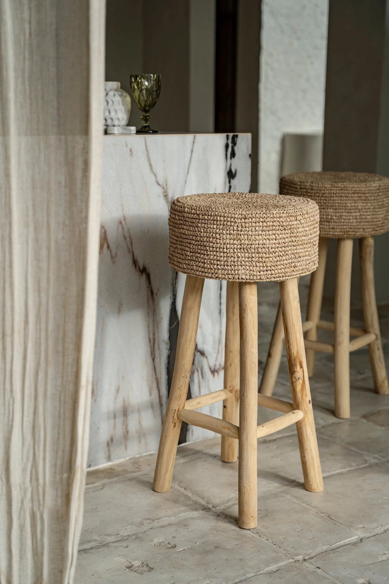 Tabouret de bar en raphia tressé – Naturel – H75 cm