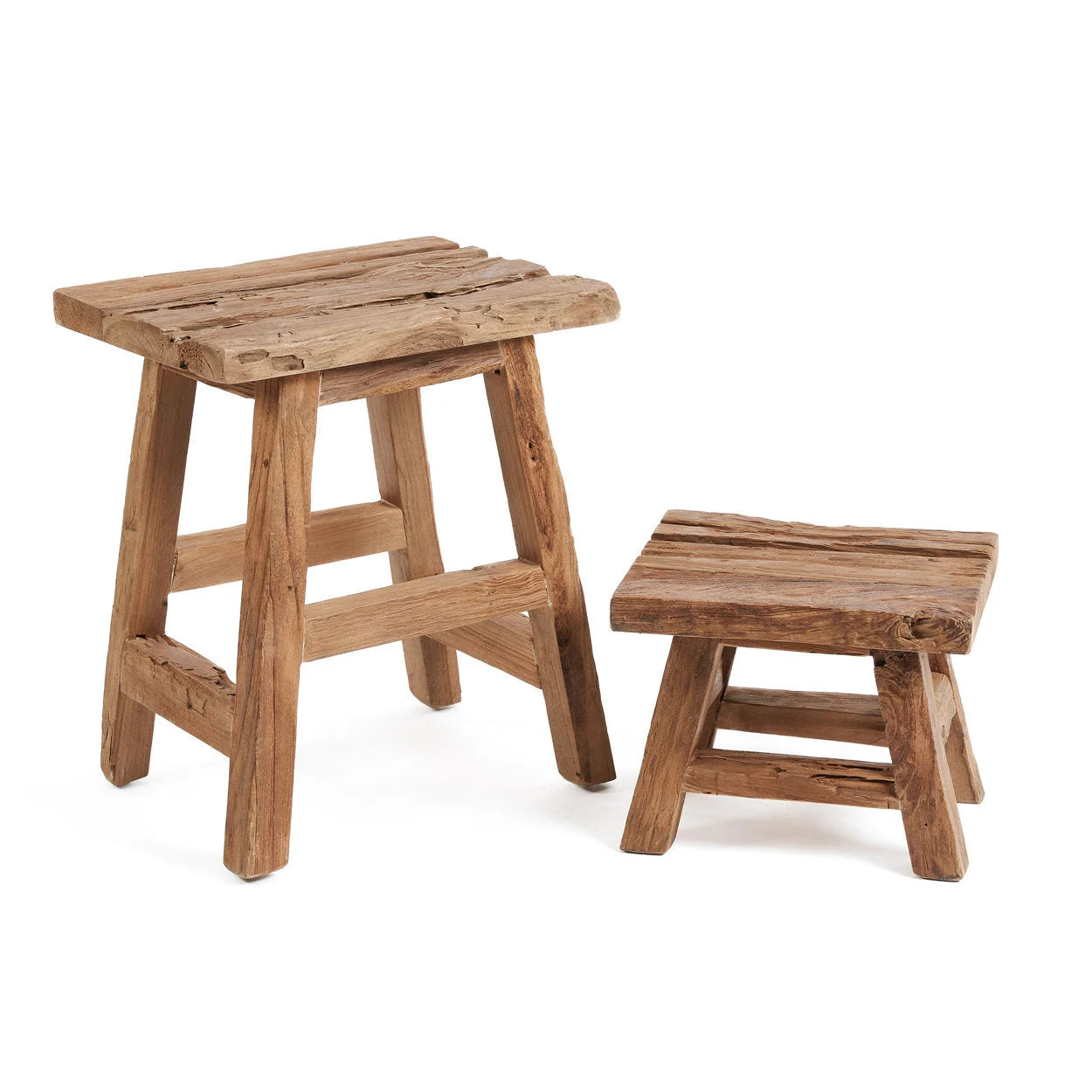Tabouret bas rectangulaire en teck recyclé finition brute naturelle avec deux sièges rustiques