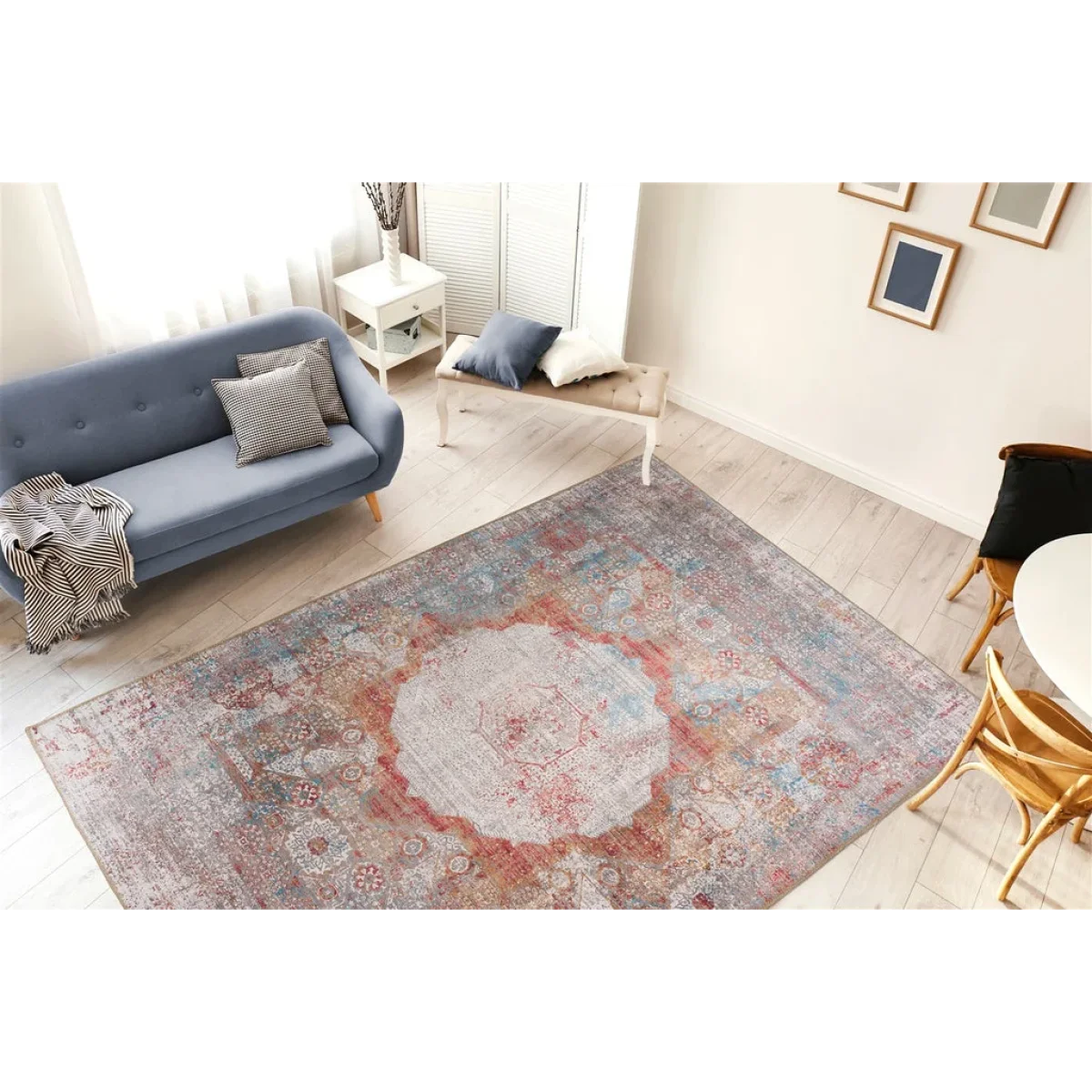 Tapis rectangulaire Faye 100 Multi 150x230cm avec motif vintage central medallion