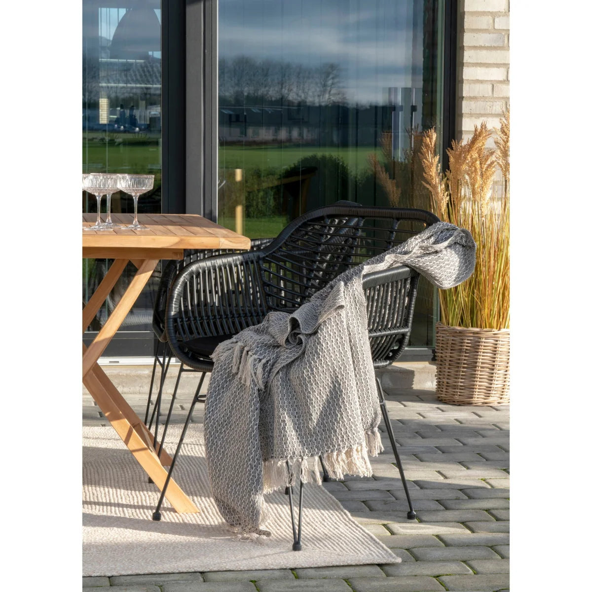 Tapis rectangulaire en matière recyclée motif chevron sable, 140x200 cm