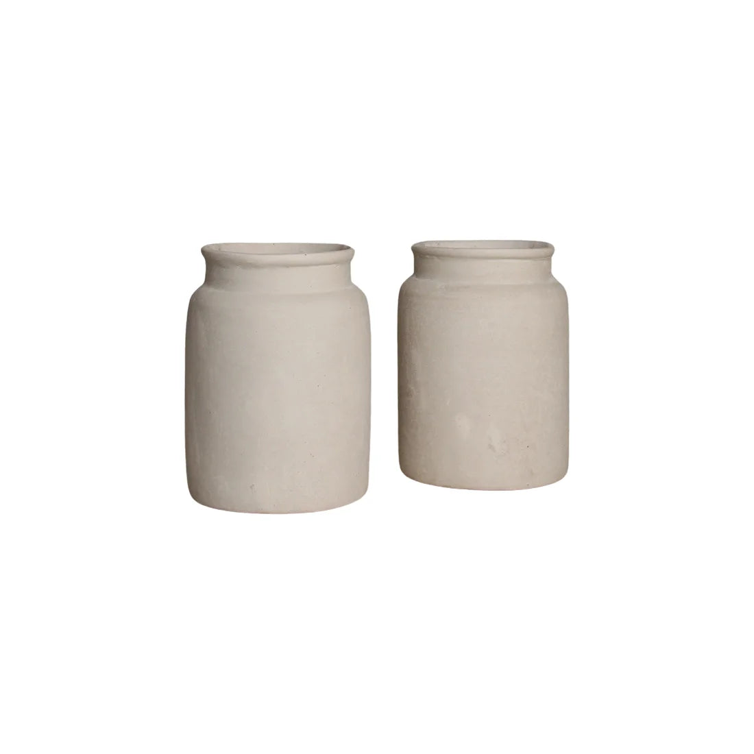 Deux vases artisanaux blanc cassé texturé mat H31 cm en céramique off-white