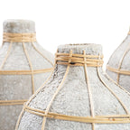 Vase en béton et rotin gris naturel courbé pour fleurs séchées – H24 cm