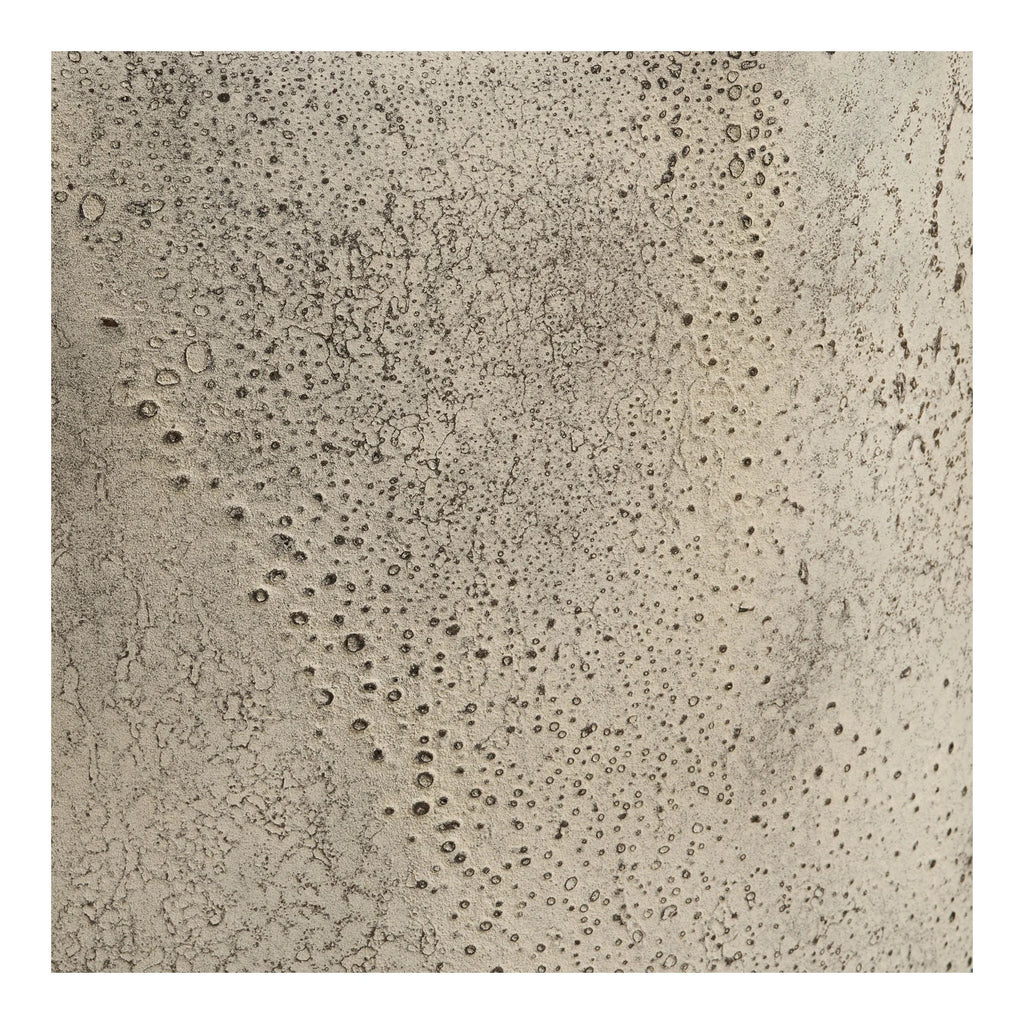 Vase décoratif effet béton mat beige greige en métal H60,5 cm texturé gris