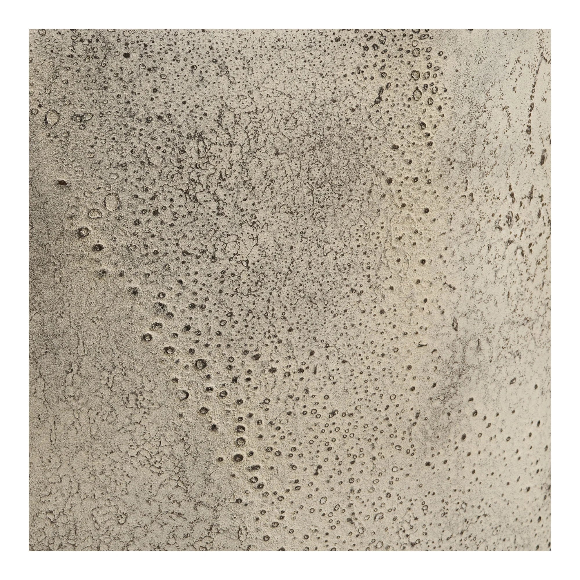 Vase décoratif effet béton mat beige greige en métal H60,5 cm texturé gris
