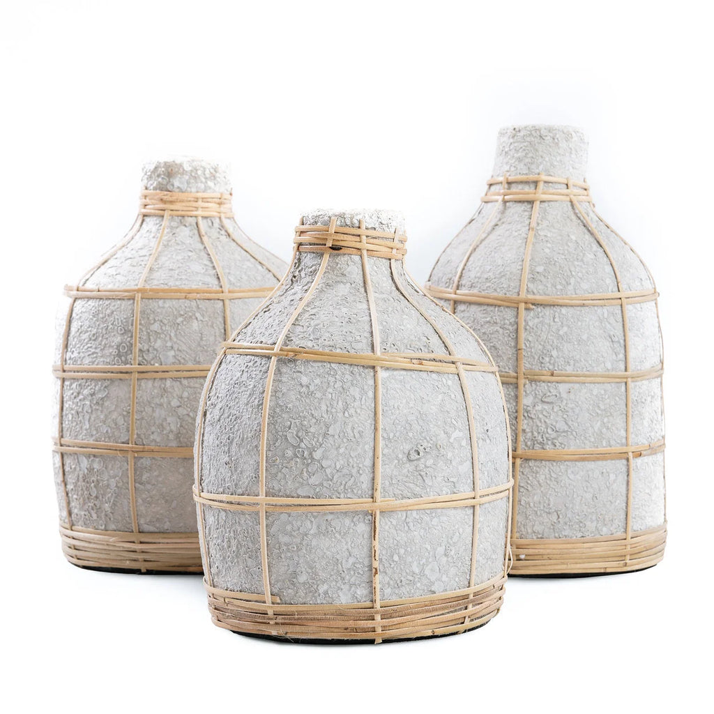 Vase rond en terre cuite et rotin 19 cm béton naturel