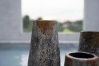 Vase en terre cuite gris antique 31 cm étroit décoratif