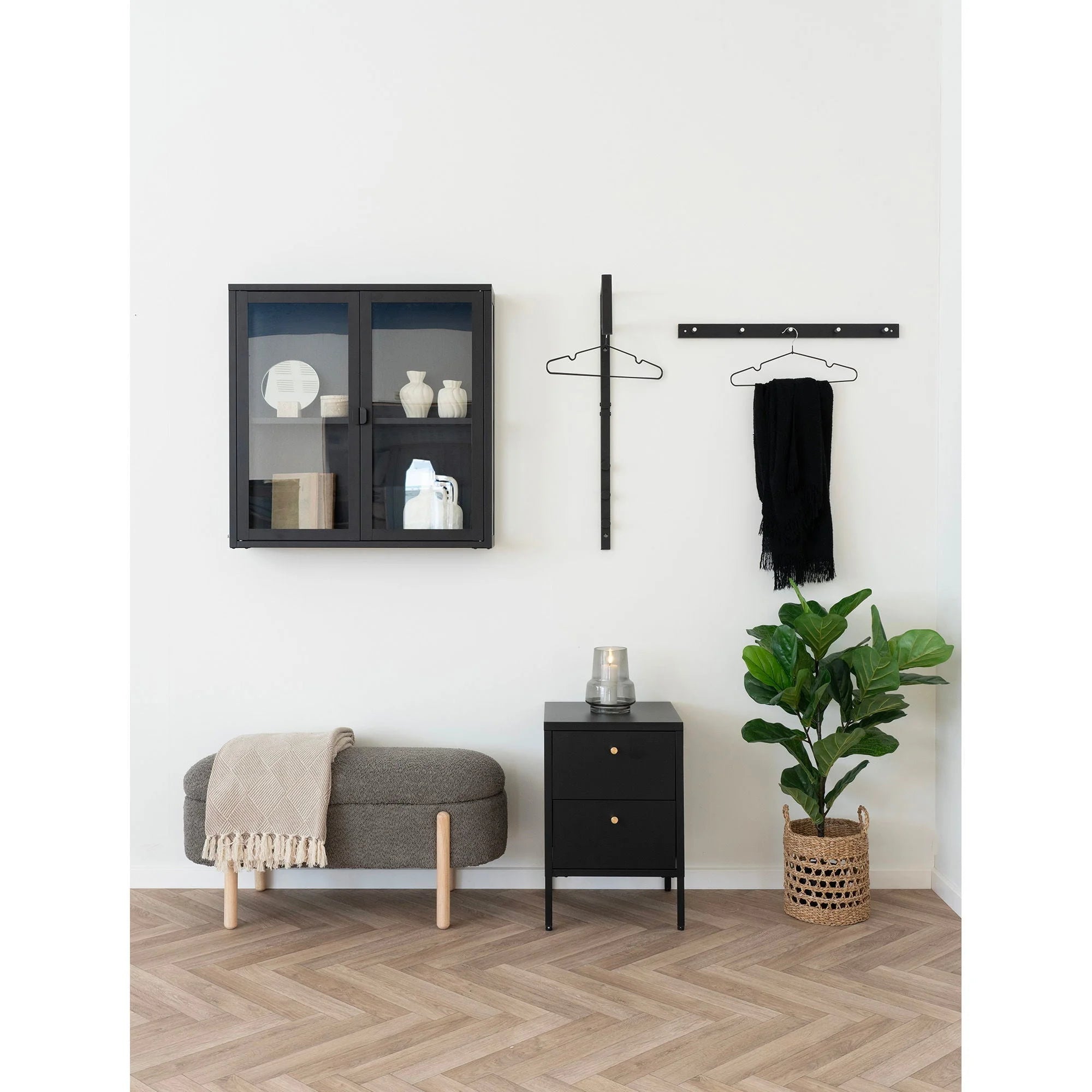 Vitrine murale en métal noir à portes vitrées 80x18 cm avec intérieur bleu marine